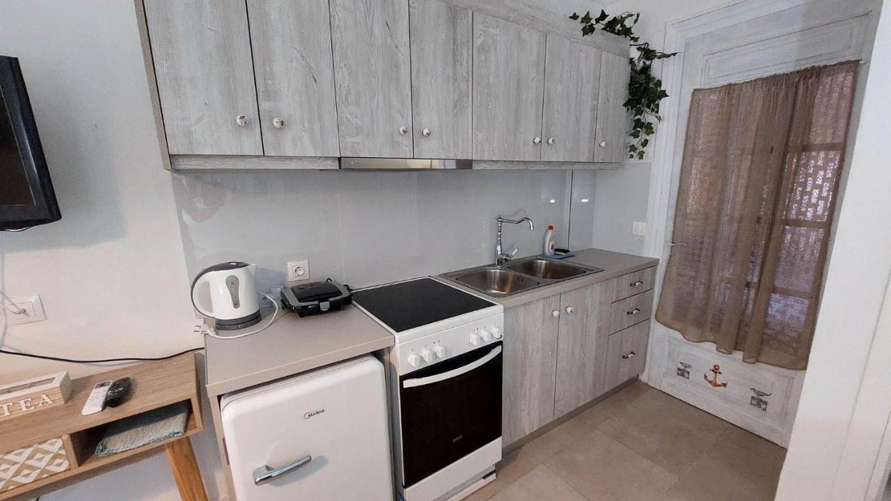 Nias Studio Apartamento Pérama Exterior foto